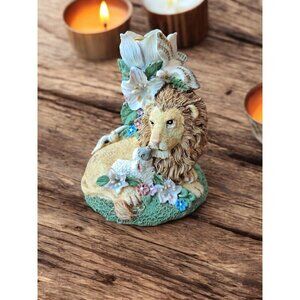 Vintage 1993 Roman Lion And Lamb On A Grassy Mound Candle Holder